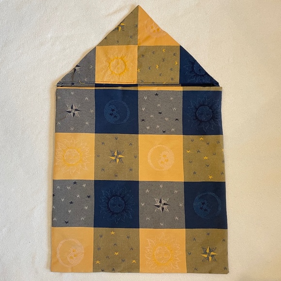 EUC Vintage Handmade Pillow Covers - Celestial Pattern Set of 2 - Picture 4 of 10